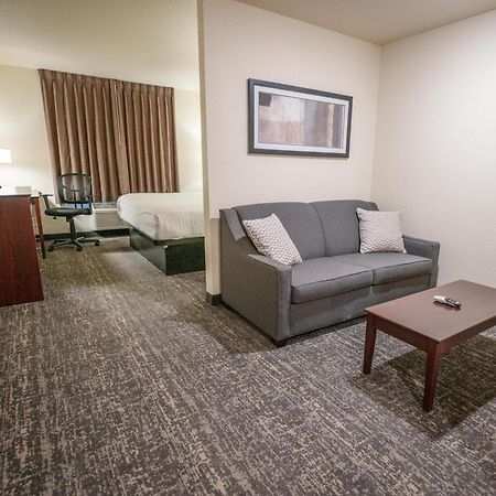 Cobblestone Hotel & Suites - Lamar Exterior photo