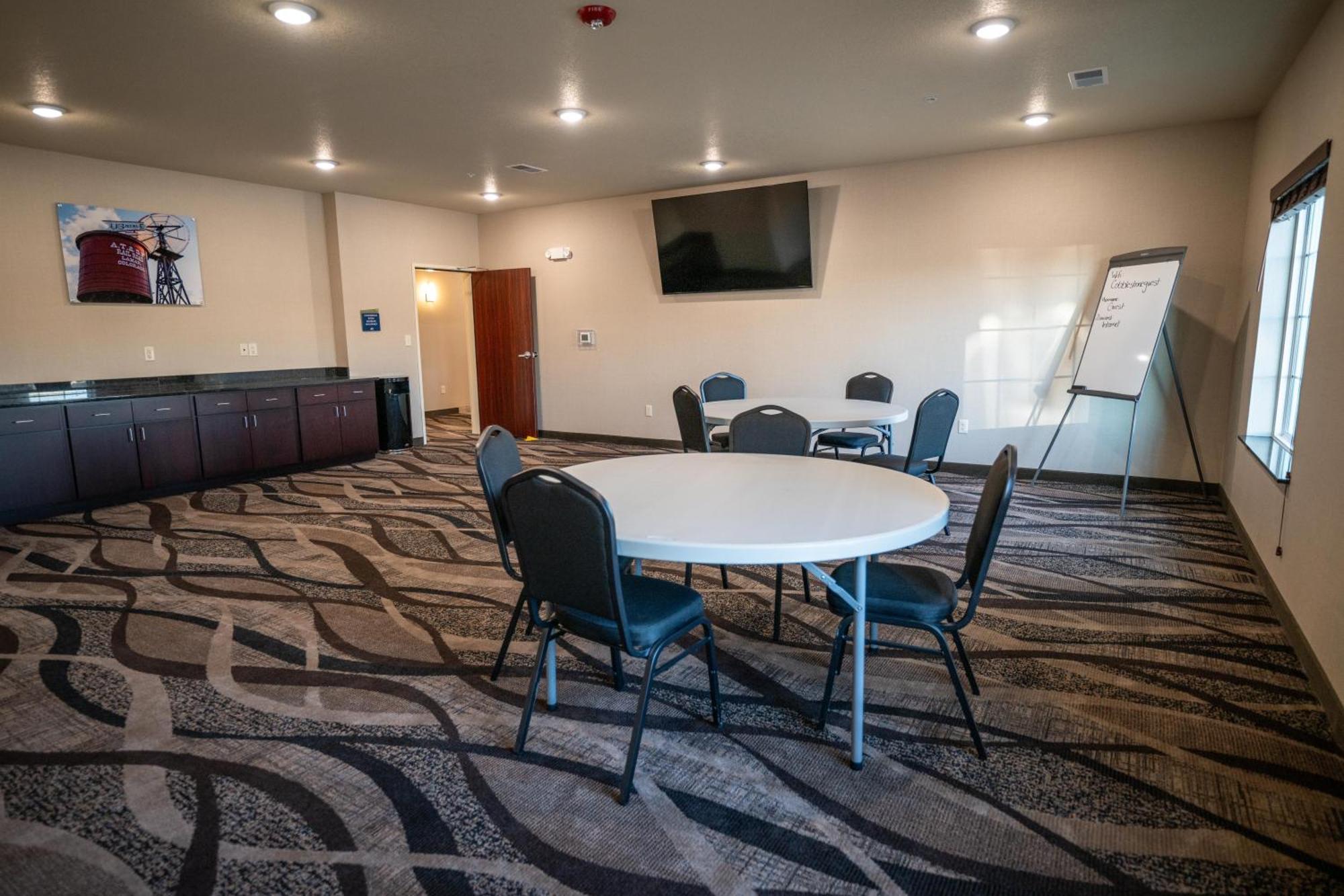 Cobblestone Hotel & Suites - Lamar Exterior photo